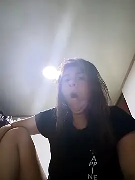 vanessa-titisM online show from March 18, 2026, 9:34 am