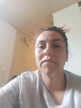 vanessa-titisM online show from May 31, 2026, 4:58 pm