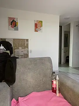 Anabelle 00  online show from December 18, 2025, 2:50 am