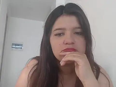 Snapshot of DANIELLADOLCE chatting on October 1, 2025, 1:28 pm DANIELLADOLCE online show from October 1, 2025, 1:28 pm