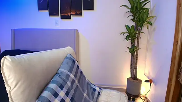 Snapshot of MaryMoon_ chatting on November 9, 2025, 7:34 pm MaryMoon online show from November 9, 2025, 7:34 pm