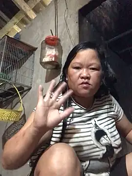 Snapshot of riso-00 chatting on September 18, 2025, 2:35 am riso-00 online show from September 18, 2025, 2:35 am