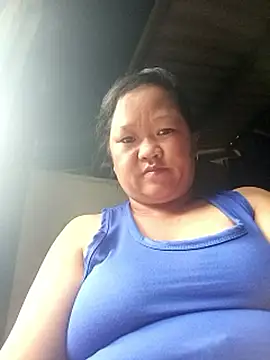 Snapshot of riso-00 chatting on October 1, 2025, 3:56 am riso-00 online show from October 1, 2025, 3:56 am