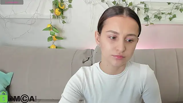 Mary 0Smith online show from October 23, 2025, 6:02 am
