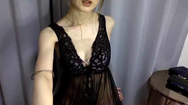 Snapshot of mari_maria chatting on September 21, 2025, 6:26 am mari maria online show from September 21, 2025, 6:26 am