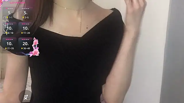 Snapshot of mari_maria chatting on October 24, 2025, 5:42 pm mari maria online show from October 24, 2025, 5:42 pm