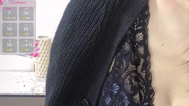 Snapshot of mari_maria chatting on October 25, 2025, 2:56 pm mari maria online show from October 25, 2025, 2:56 pm