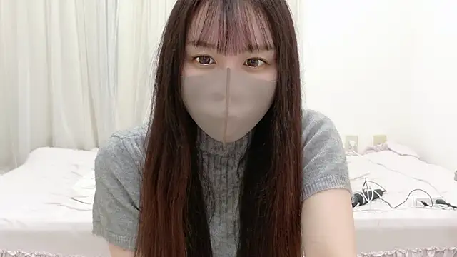  Mia land  online show from May 8, 2026, 1:49 pm