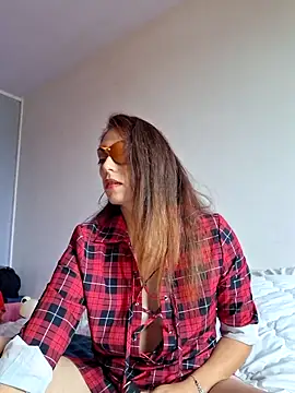 ChouqxxxCoreleone online show from October 14, 2025, 8:59 am