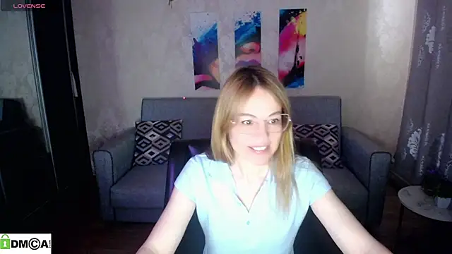 shy hot cat online show from October 30, 2025, 6:59 am