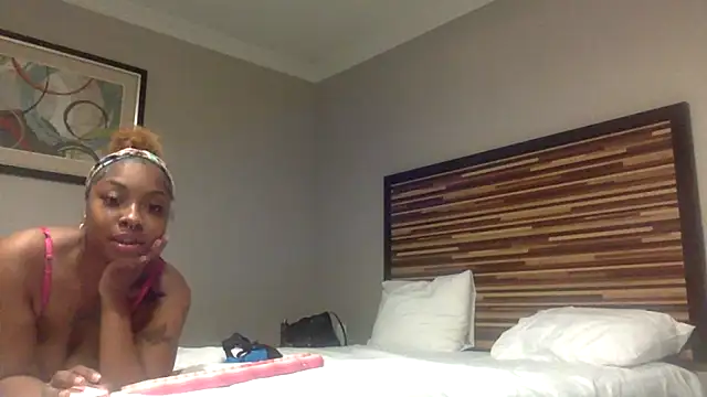 Snapshot of Cocochanel4567 chatting on December 4, 2025, 9:07 am Cocochanel4567 online show from December 4, 2025, 9:07 am