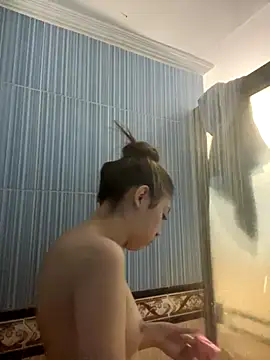 kimmy vegga2 online show from October 28, 2025, 3:14 pm