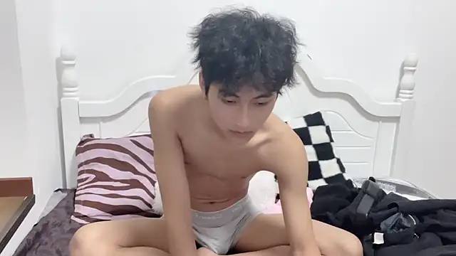 yangyang-2563 online show from September 19, 2025, 11:55 am