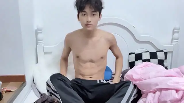 yangyang-2563 online show from September 23, 2025, 2:20 pm