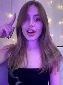 Snapshot of Elizabeth_Tay chatting on November 12, 2025, 4:40 pm Elizabeth Tay online show from November 12, 2025, 4:40 pm