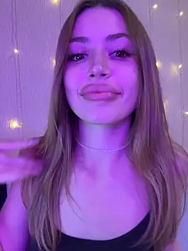 Snapshot of Elizabeth_Tay chatting on November 25, 2025, 5:57 pm Elizabeth Tay online show from November 25, 2025, 5:57 pm