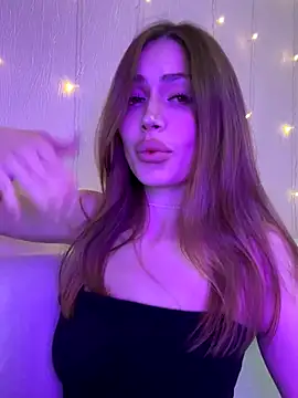 Snapshot of Elizabeth_Tay chatting on November 28, 2025, 4:20 pm Elizabeth Tay online show from November 28, 2025, 4:20 pm