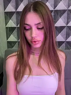 Elizabeth Tay online show from March 9, 2026, 6:23 pm