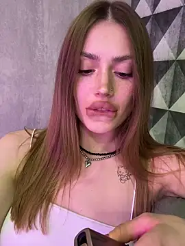 Elizabeth Tay online show from March 21, 2026, 6:33 pm