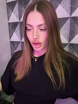 Elizabeth Tay online show from March 31, 2026, 7:03 pm