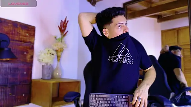 JhosuaVega online show from April 10, 2026, 2:06 am