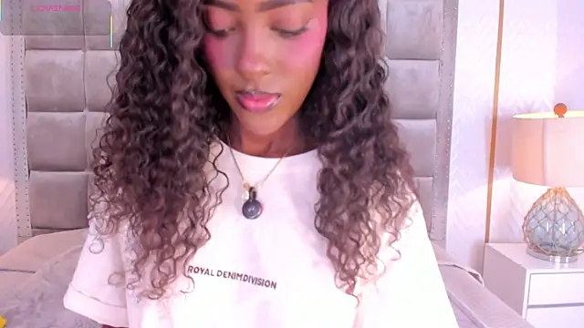 Snapshot of DakotaWangi chatting on July 8, 2026, 3:22 am DakotaWangi online show from July 8, 2026, 3:22 am