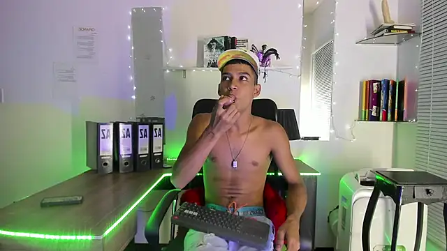 xxKamadevaxx online show from January 9, 2026, 12:46 am