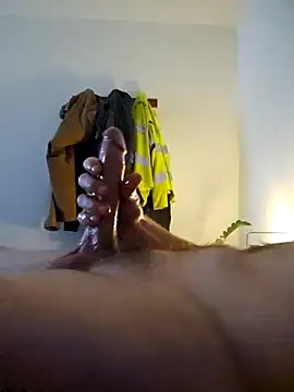 Snapshot of MrWest1887 chatting on September 30, 2025, 9:09 pm MrWest1887 online show from September 30, 2025, 9:09 pm