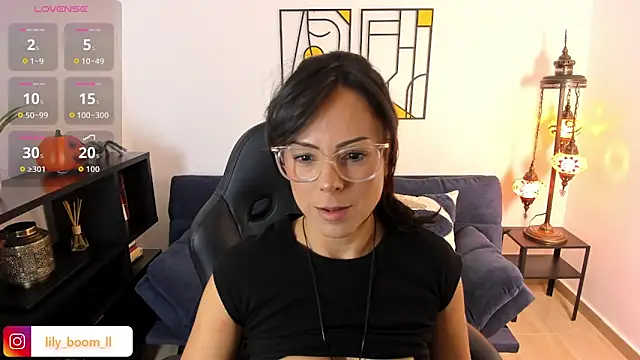 Lyliboomm online show from October 23, 2025, 9:46 pm