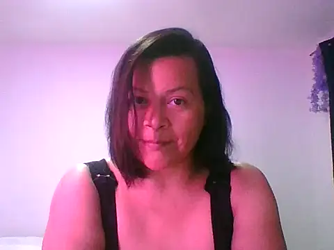 adri89-g online show from October 7, 2025, 10:51 pm