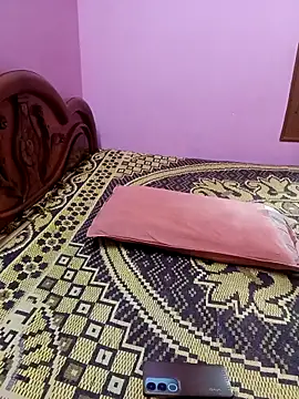 KannadaTamilTeluguBeauty online show from November 18, 2025, 3:56 am