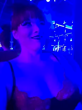 Snapshot of powhatanqueen chatting on November 1, 2025, 12:34 am powhatanqueen online show from November 1, 2025, 12:34 am