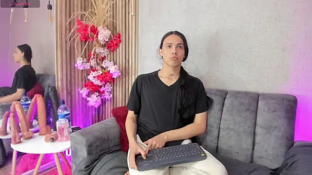 Almaazz online show from April 18, 2026, 4:27 am