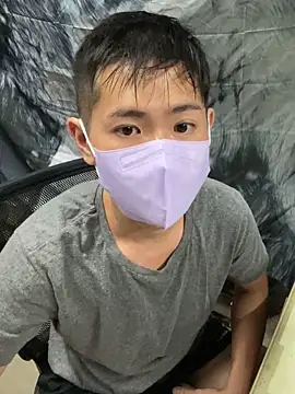 Snapshot of hayato1995 chatting on September 16, 2025, 4:30 pm hayato1995 online show from September 16, 2025, 4:30 pm