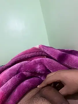 ali  ali210 online show from February 1, 2026, 5:22 pm