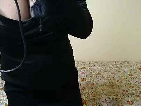 Snapshot of Naughtyy_stripgirl chatting on September 15, 2025, 7:41 am Naughtyy stripgirl online show from September 15, 2025, 7:41 am