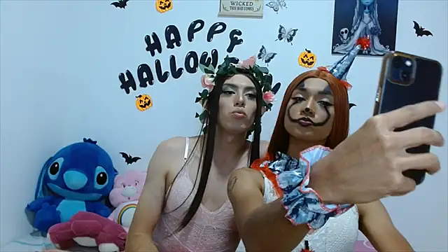 PinkLuna LolaBloom online show from October 30, 2025, 2:35 am