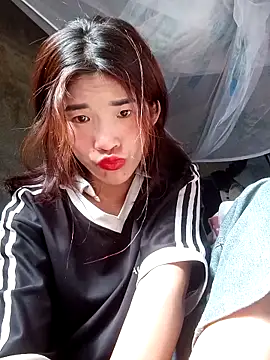 Snapshot of Mina-pusy chatting on November 30, 2025, 3:43 am Mina-pusy online show from November 30, 2025, 3:43 am
