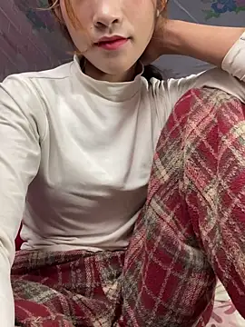 Snapshot of Mina-pusy chatting on February 9, 2026, 1:42 am Mina-pusy online show from February 9, 2026, 1:42 am