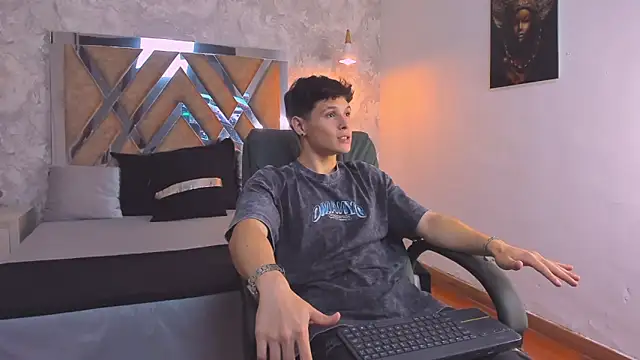 kraven lust online show from December 18, 2025, 3:12 am