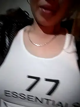 Snapshot of Dung_x chatting on February 1, 2026, 12:37 pm Dung x online show from February 1, 2026, 12:37 pm