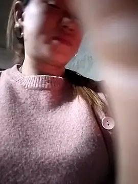 Snapshot of Dung_x chatting on February 11, 2026, 2:05 am Dung x online show from February 11, 2026, 2:05 am