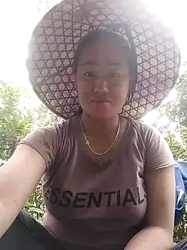 Dung x online show from April 15, 2026, 5:14 am