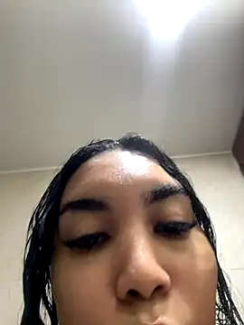 karolaalcendra online show from December 2, 2025, 12:38 am