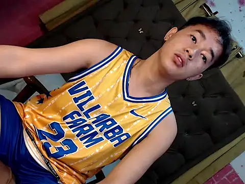 Snapshot of mr_chandy chatting on February 16, 2026, 10:17 pm mr chandy online show from February 16, 2026, 10:17 pm