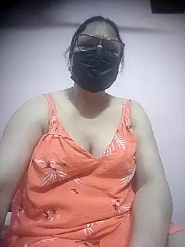 thehotlady online show from February 16, 2026, 12:34 pm