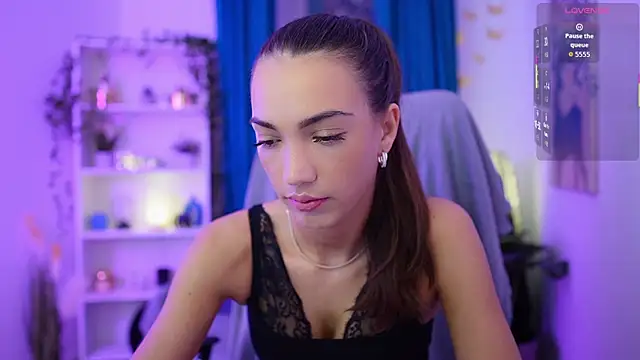 Alexis Love  online show from November 29, 2025, 3:04 pm