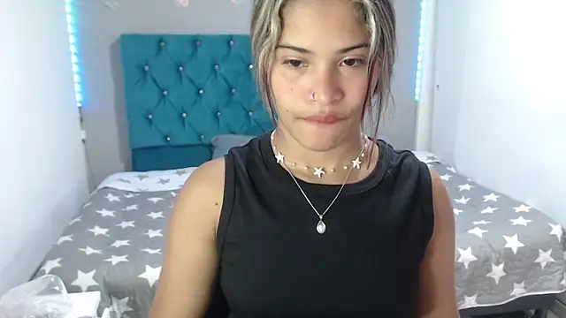 mia sexgirl online show from May 21, 2026, 12:23 pm