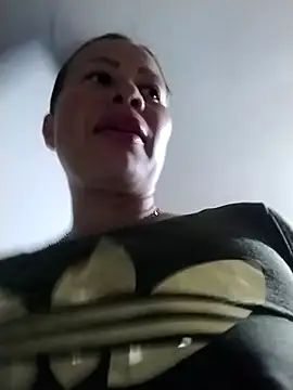 LaraCaliente online show from January 11, 2026, 3:55 am