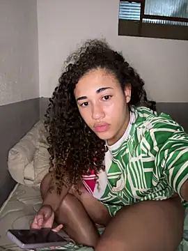 CasalMaldoso01 online show from October 1, 2025, 1:33 am